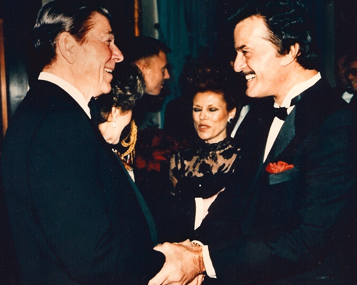 Robert Goulet with President Ronald Regan